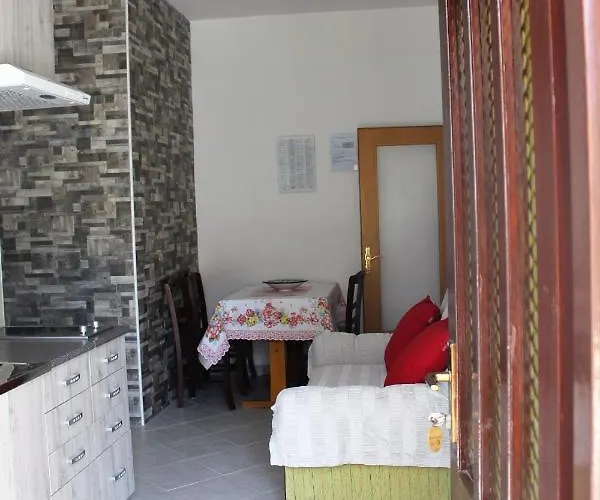 Laura's 公寓 波雷奇